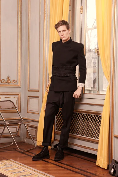 Look 14